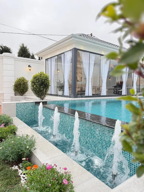 Satılır 5 otaqlı həyət evi 210 m²