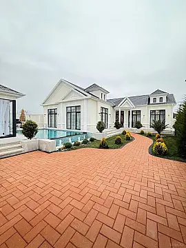 Satılır 5 otaqlı həyət evi 210 m²