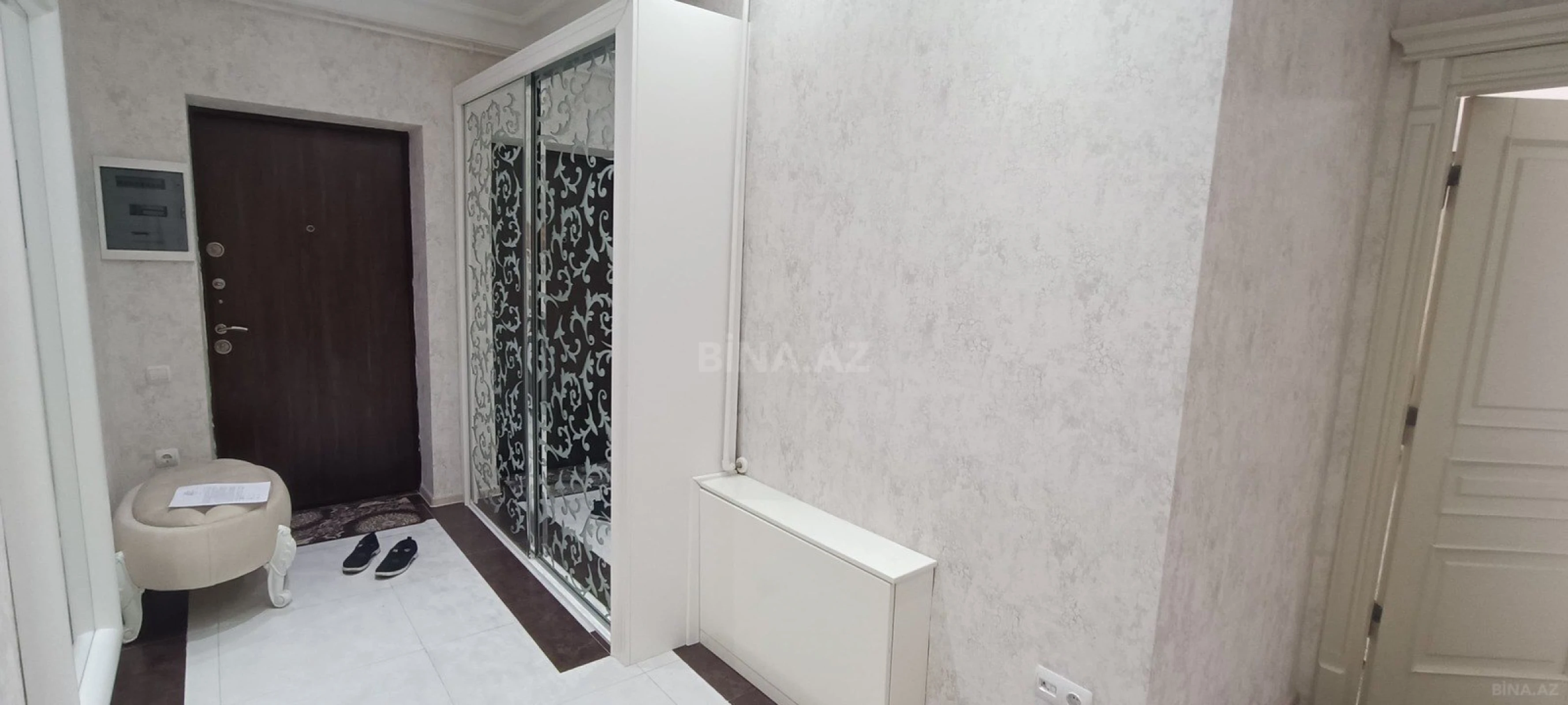 Kirayə verilir 2 otaqlı mənzil 100 m²