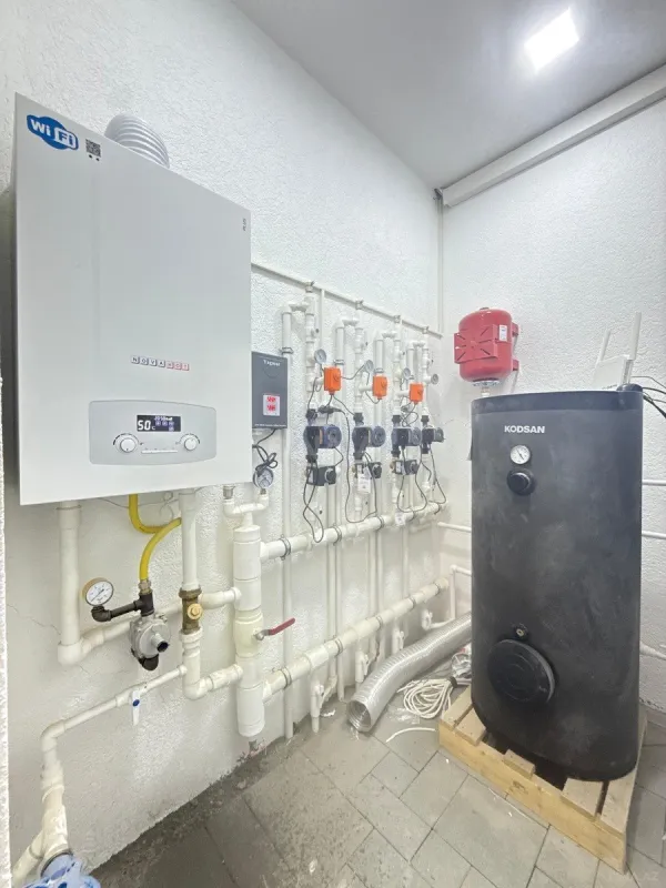 Satılır 5 otaqlı həyət evi 260 m²