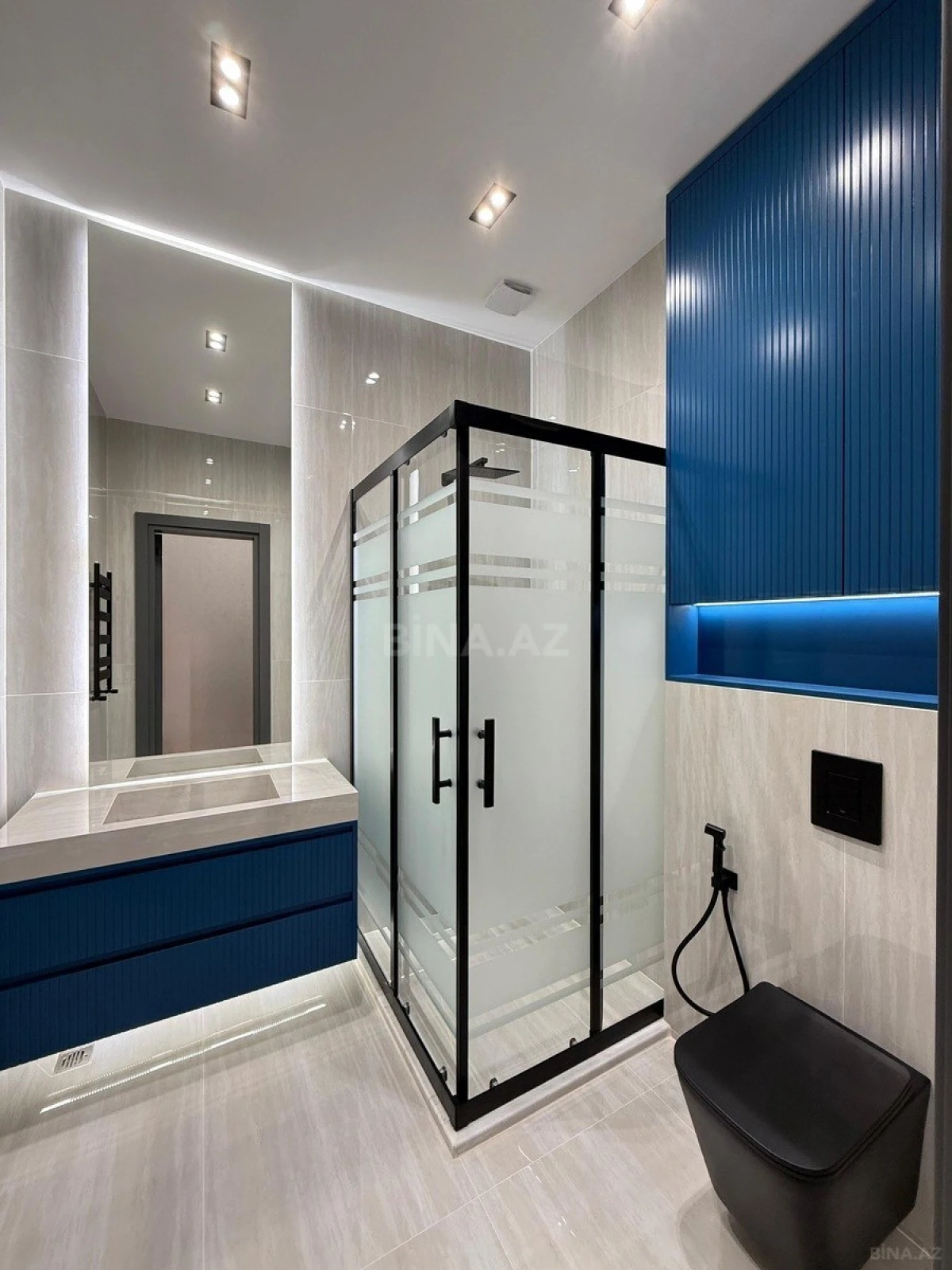 Satılır 5 otaqlı həyət evi 260 m²