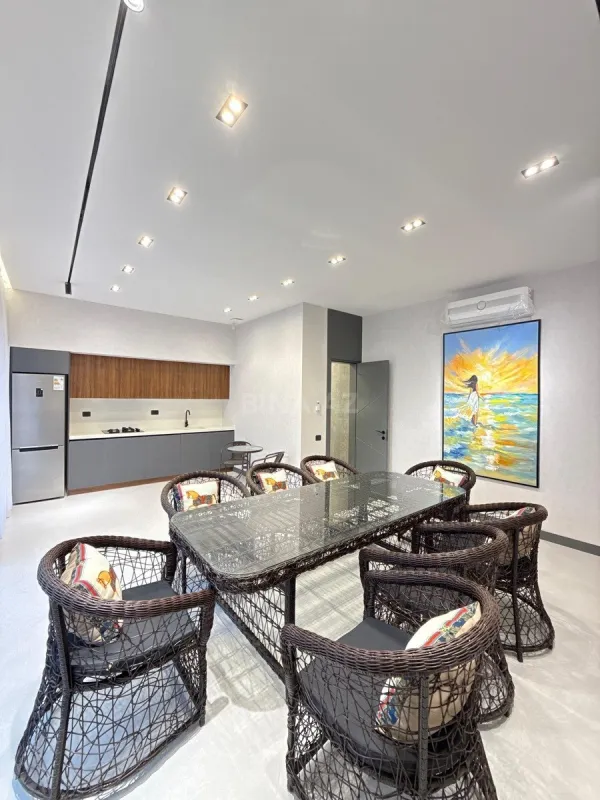 Satılır 5 otaqlı həyət evi 260 m²