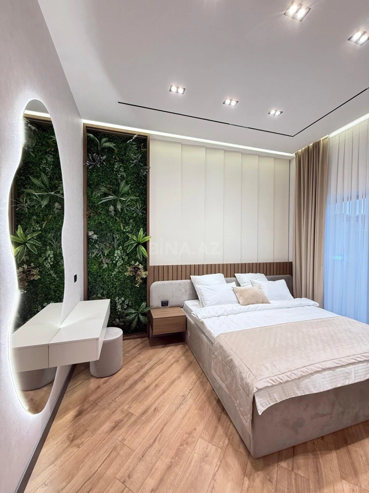 Satılır 5 otaqlı həyət evi 260 m²