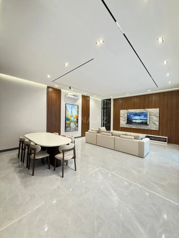 Satılır 5 otaqlı həyət evi 260 m²