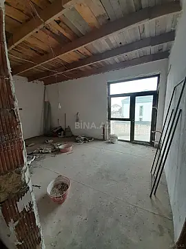 Satılır 6 otaqlı həyət evi 290 m²