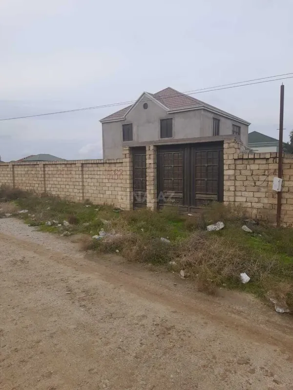 Satılır 6 otaqlı həyət evi 290 m²