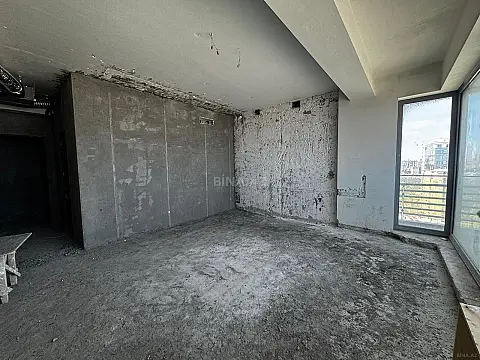 Satılır 3 otaqlı mənzil 201 m²