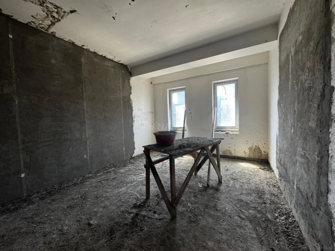 Satılır 3 otaqlı mənzil 265 m²