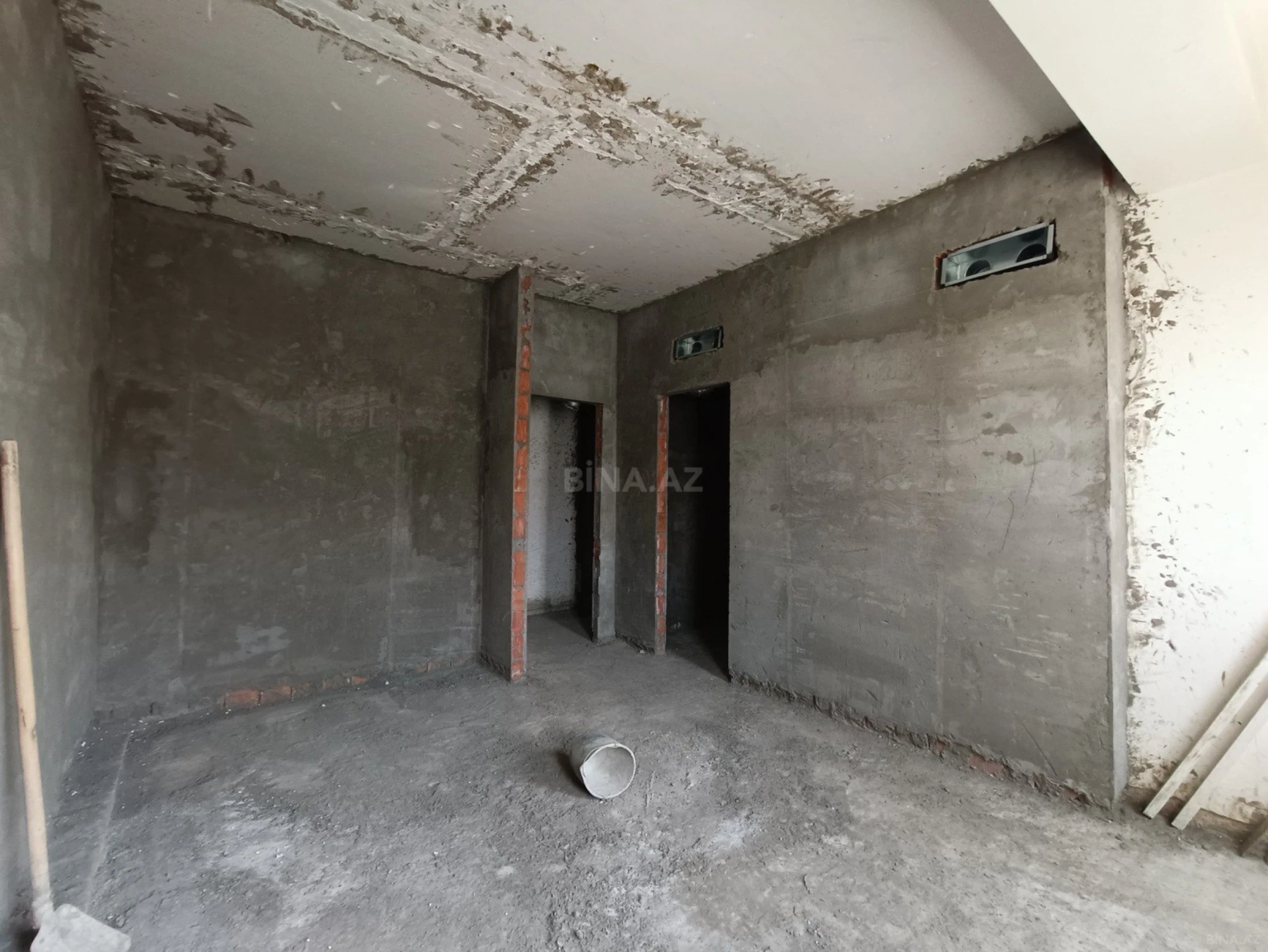 Satılır 4 otaqlı mənzil 320 m²