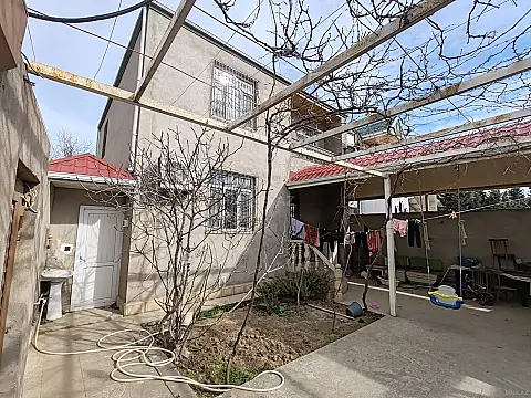 Satılır 4 otaqlı həyət evi 109.7 m²