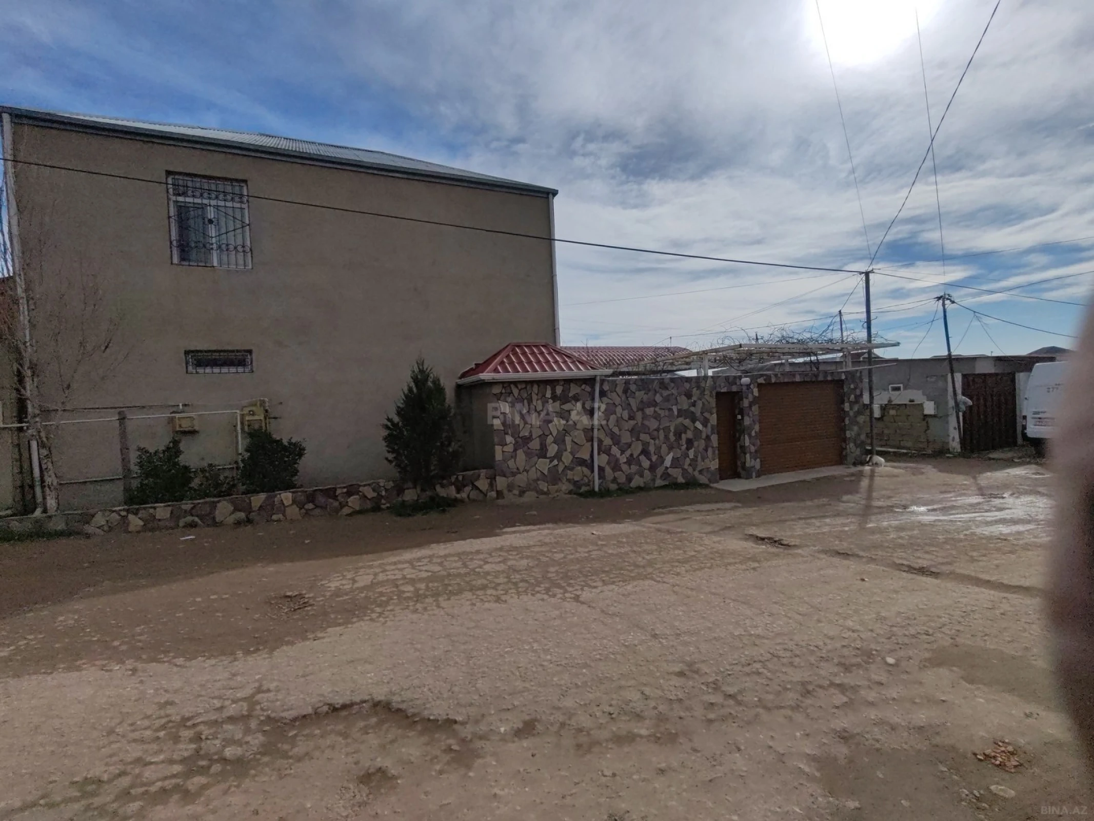 Satılır 4 otaqlı həyət evi 109.7 m²