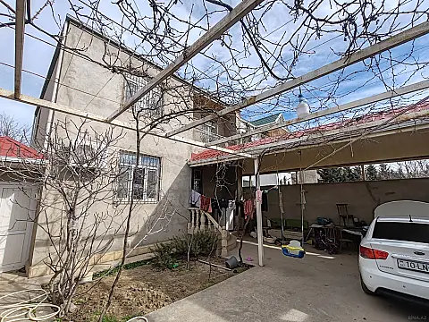 Satılır 4 otaqlı həyət evi 109.7 m²