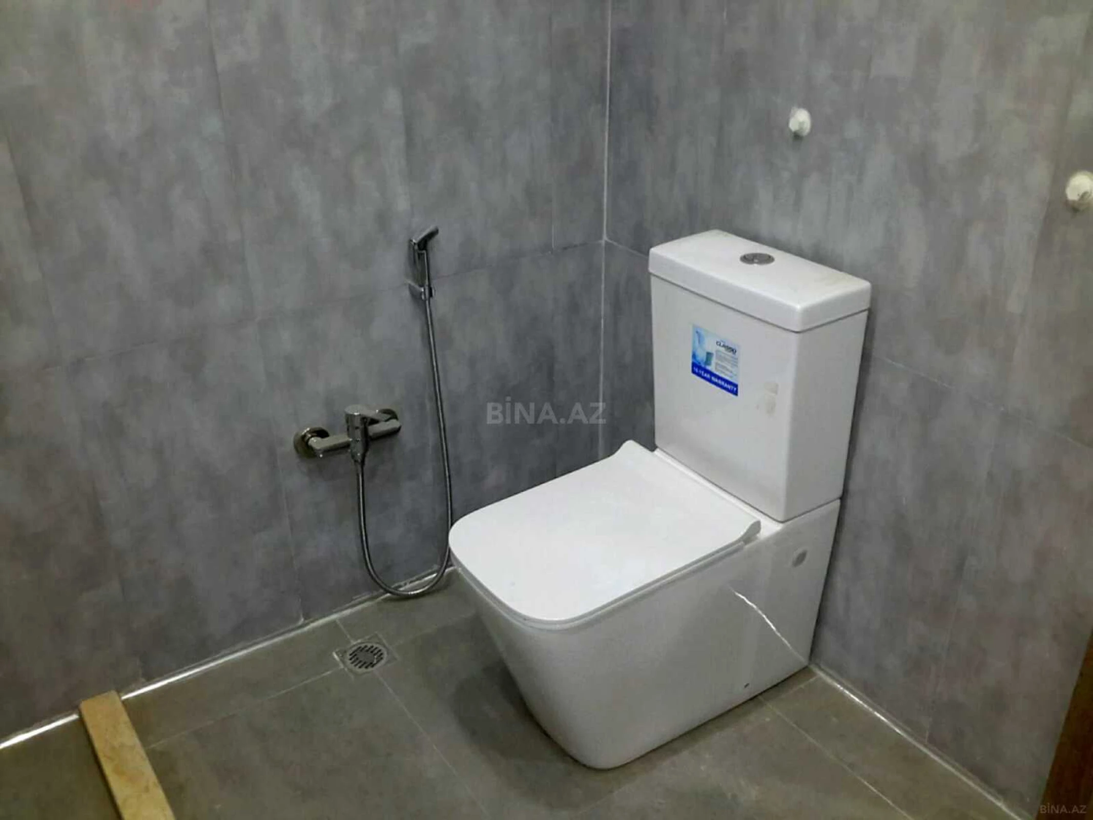 Satılır 6 otaqlı həyət evi 236 m²