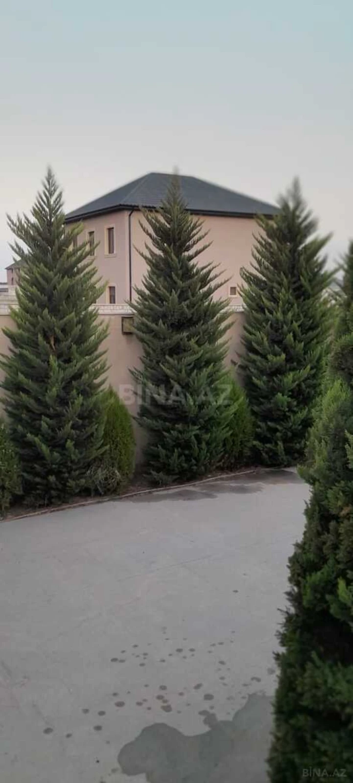 Satılır 6 otaqlı həyət evi 236 m²