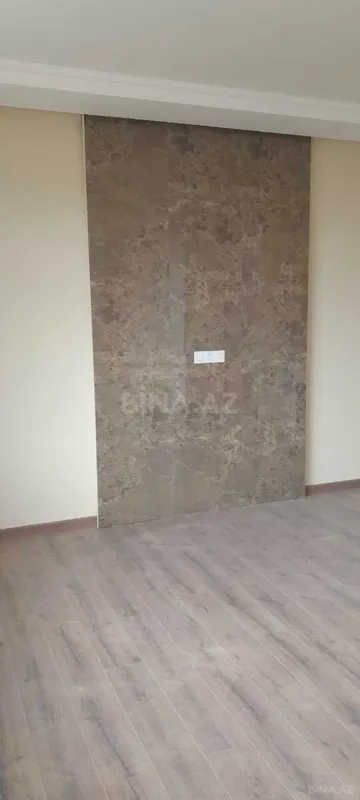 Satılır 6 otaqlı həyət evi 236 m²