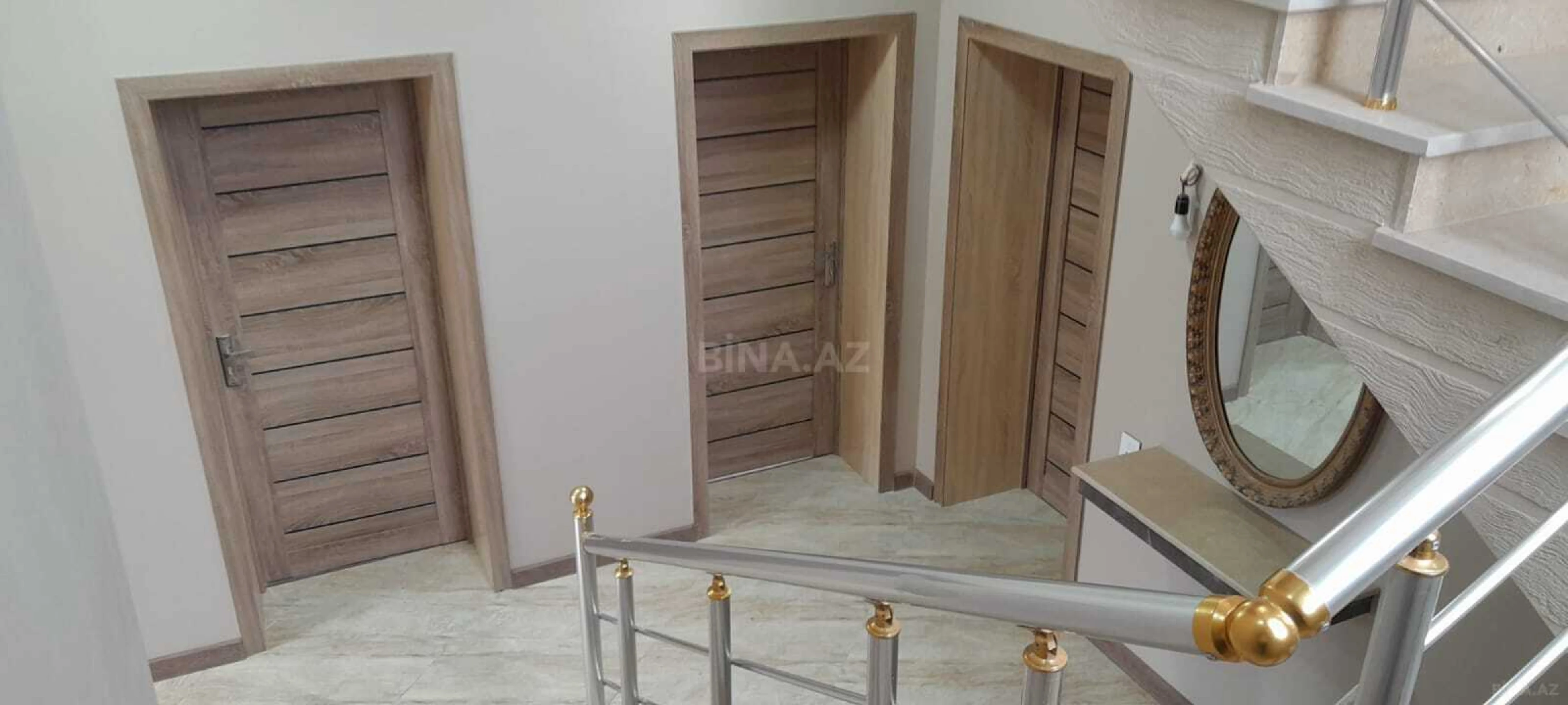 Satılır 6 otaqlı həyət evi 236 m²
