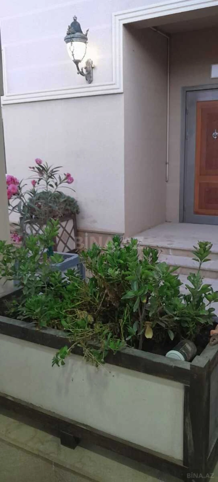 Satılır 6 otaqlı həyət evi 236 m²