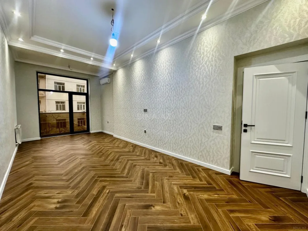Satılır 2 otaqlı mənzil 95 m²
