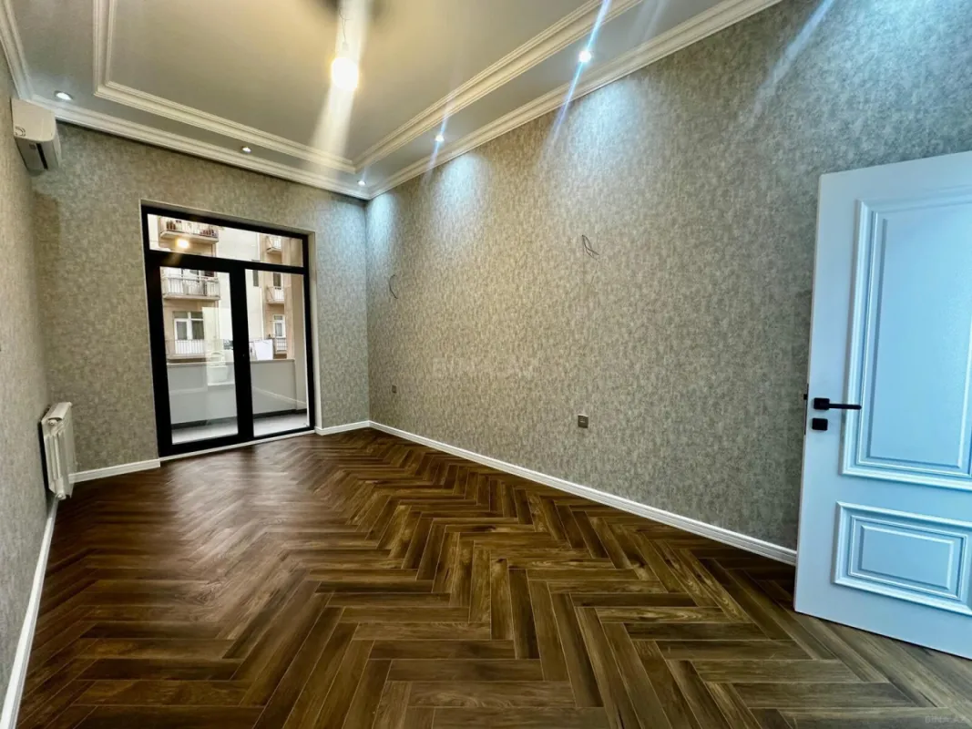 Satılır 2 otaqlı mənzil 95 m²