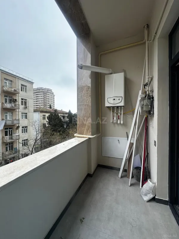 Satılır 2 otaqlı mənzil 95 m²