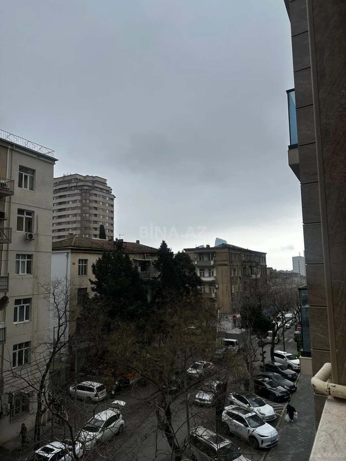 Satılır 2 otaqlı mənzil 95 m²