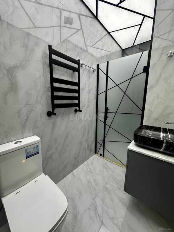 Satılır 2 otaqlı mənzil 95 m²