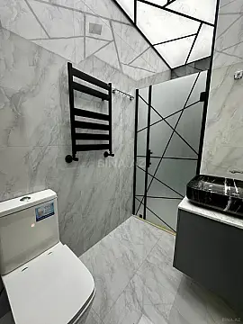 Satılır 2 otaqlı mənzil 95 m²