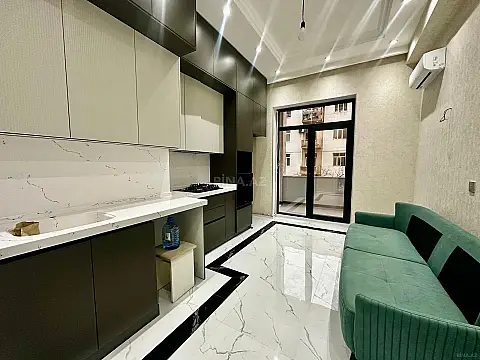 Satılır 2 otaqlı mənzil 95 m²