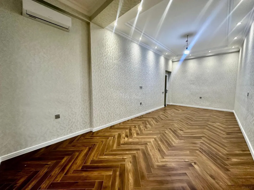 Satılır 2 otaqlı mənzil 95 m²