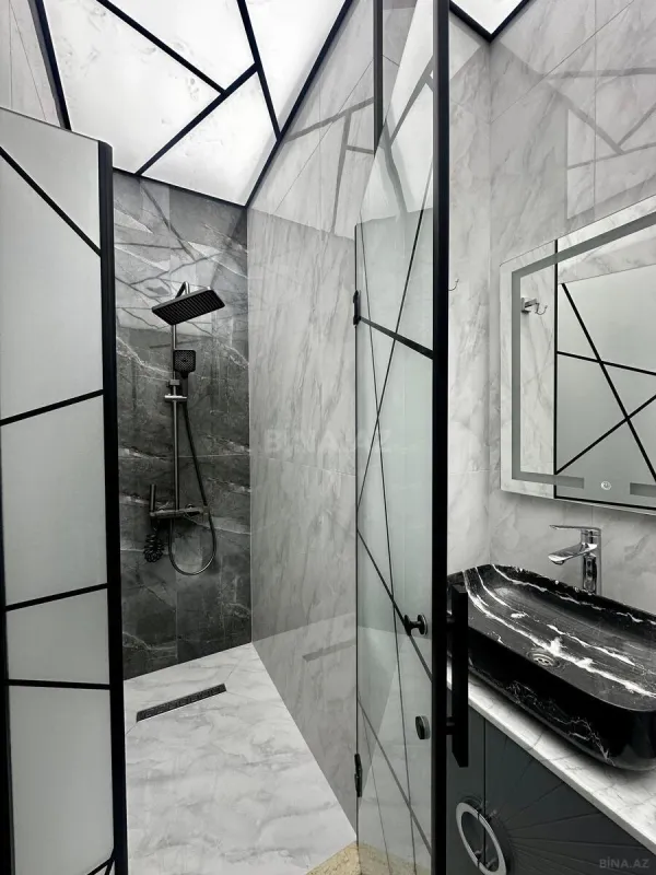 Satılır 2 otaqlı mənzil 95 m²