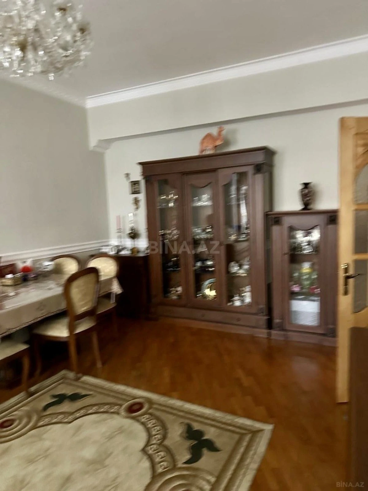 Kirayə verilir 4 otaqlı mənzil 100 m²