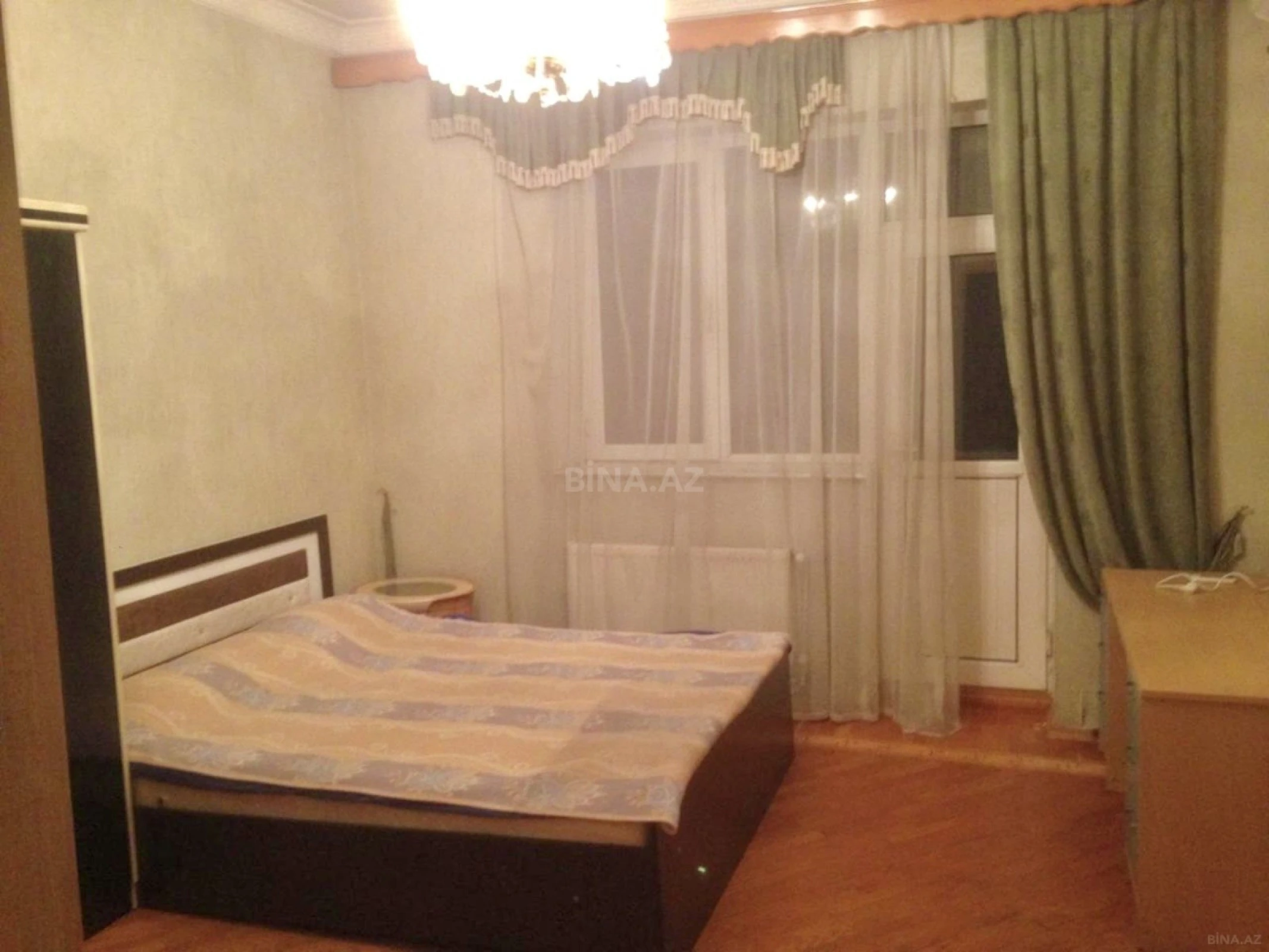 Kirayə verilir 4 otaqlı mənzil 100 m²