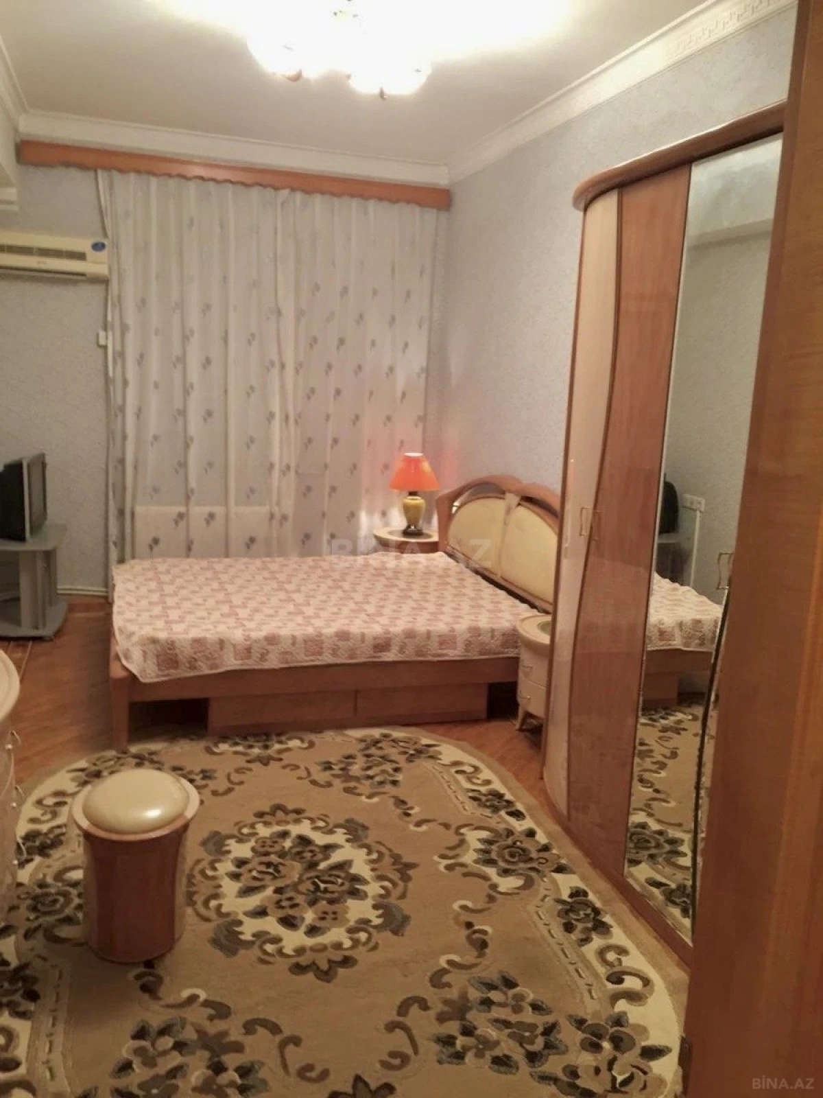 Kirayə verilir 4 otaqlı mənzil 100 m²