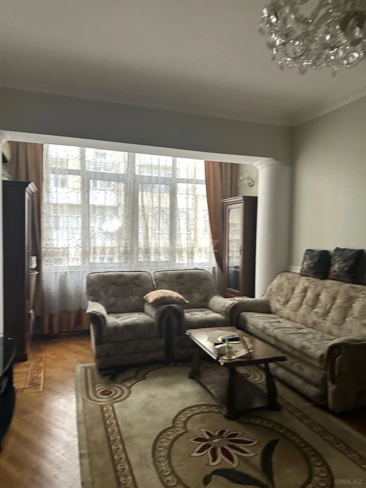 Kirayə verilir 4 otaqlı mənzil 100 m²