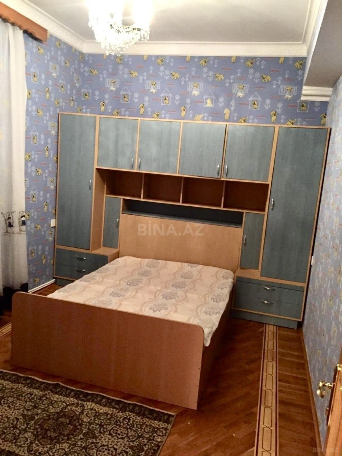 Kirayə verilir 4 otaqlı mənzil 100 m²