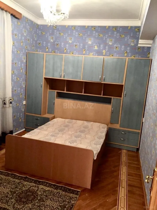 Kirayə verilir 4 otaqlı mənzil 100 m²