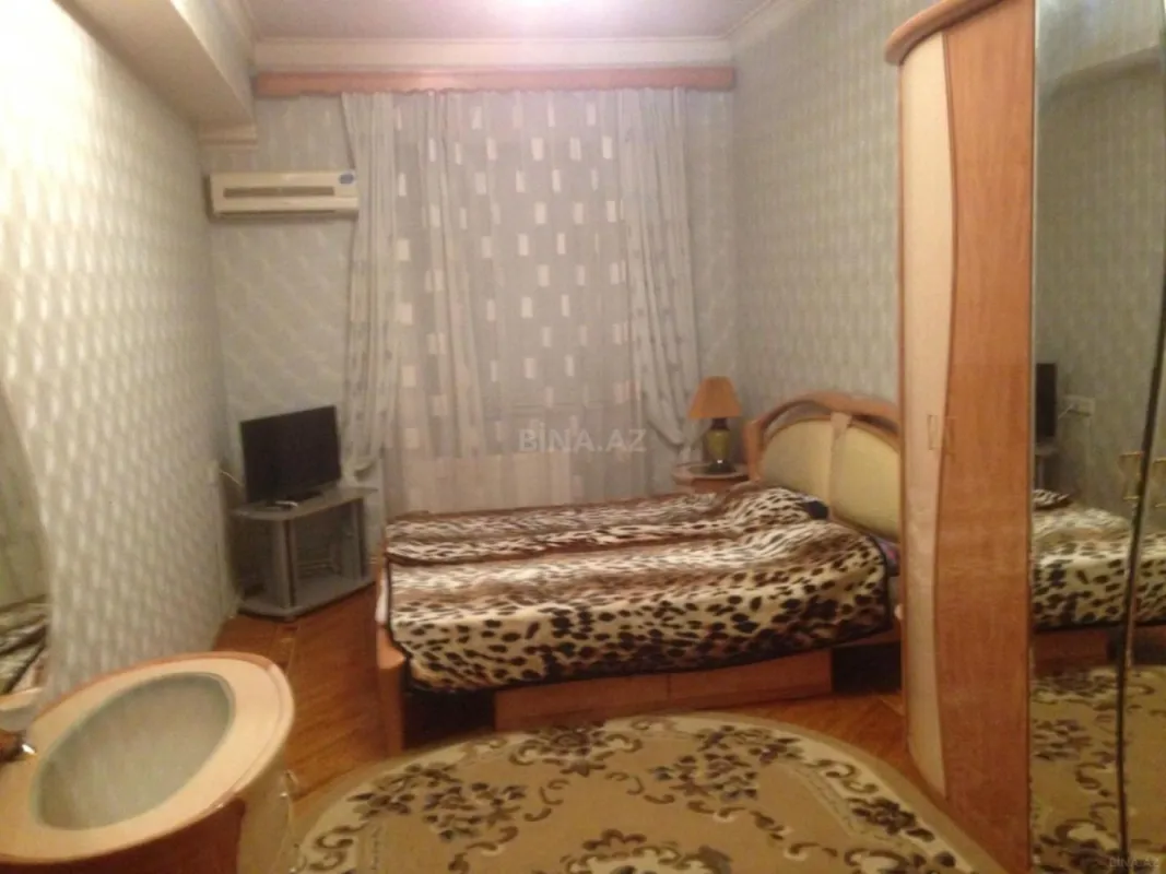 Kirayə verilir 4 otaqlı mənzil 100 m²