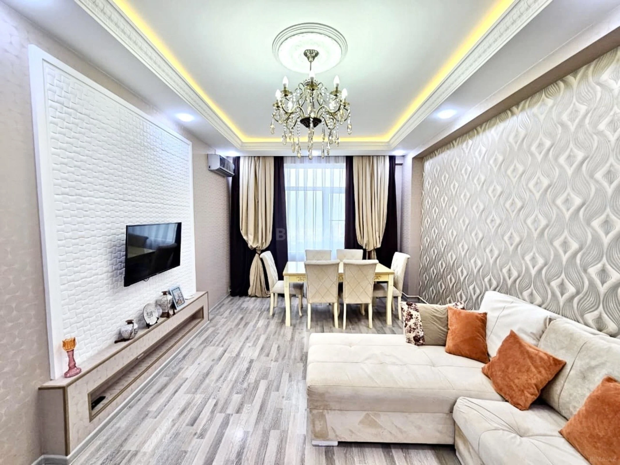 Satılır 2 otaqlı mənzil 63 m²