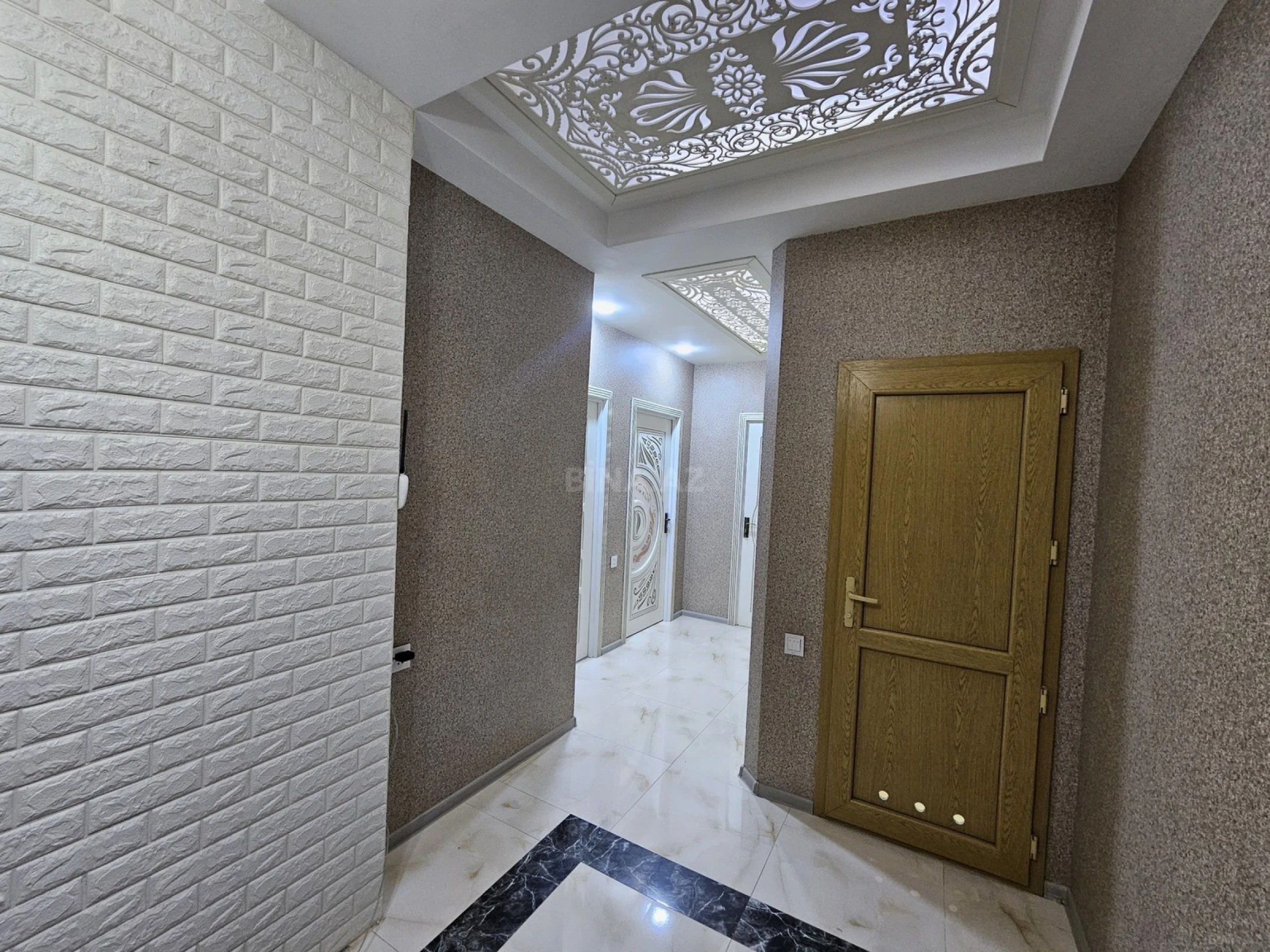 Satılır 2 otaqlı mənzil 63 m²
