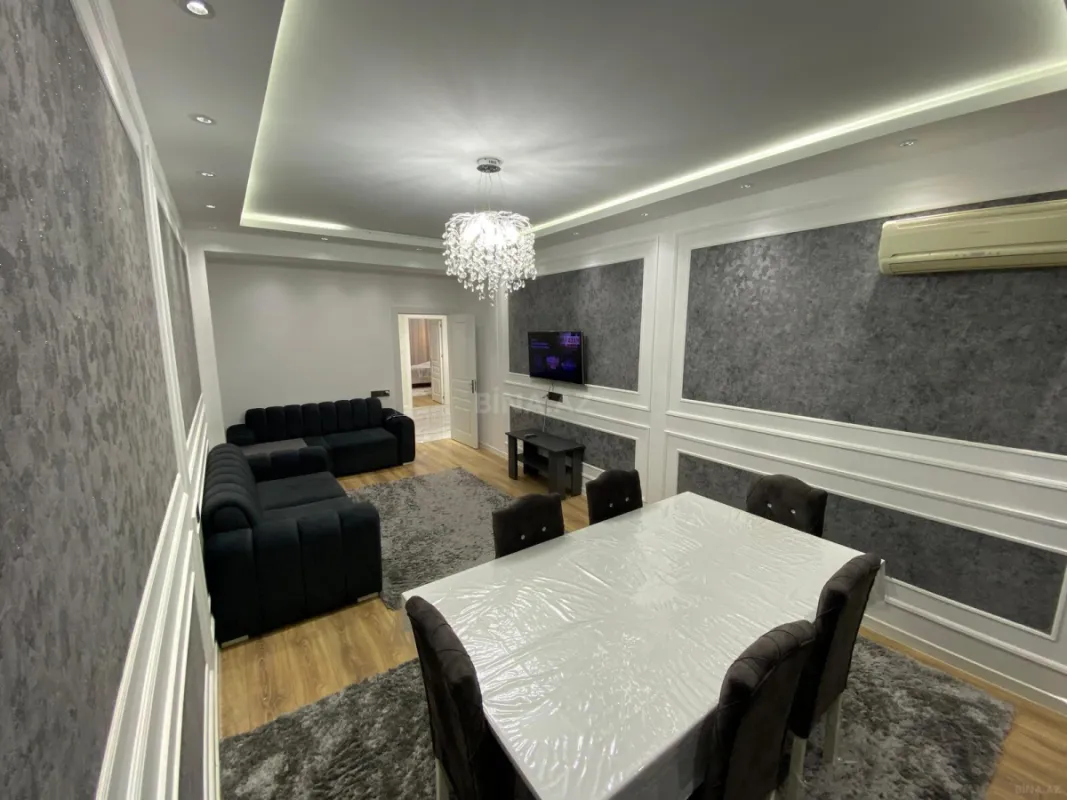 Satılır 3 otaqlı mənzil 107 m²