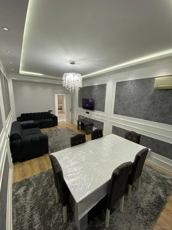 Satılır 3 otaqlı mənzil 107 m²