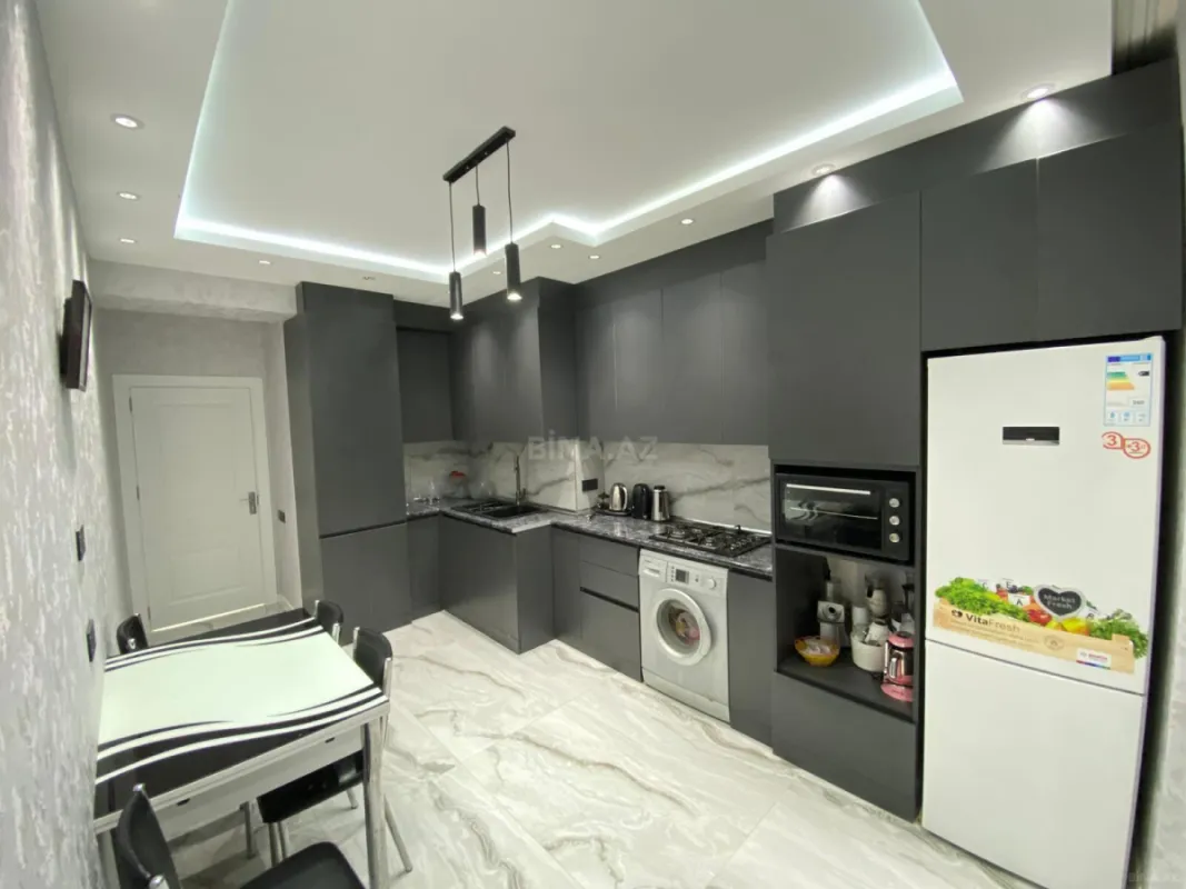 Satılır 3 otaqlı mənzil 107 m²
