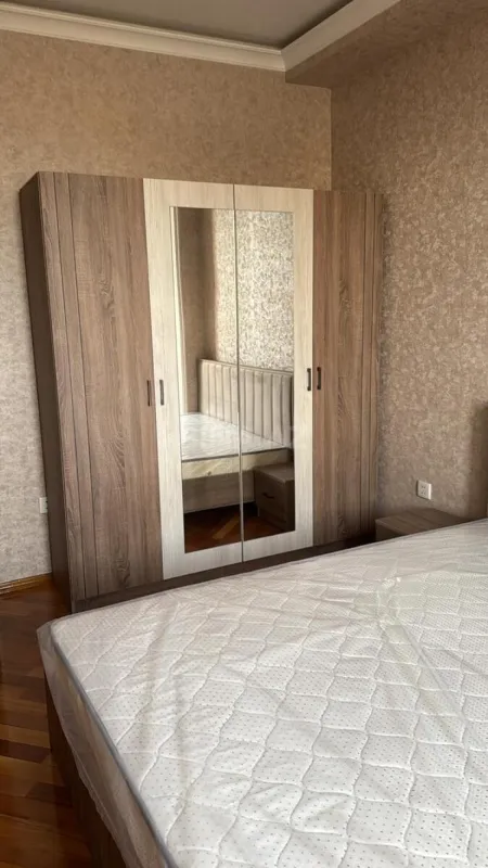 Kirayə verilir 3 otaqlı mənzil 100 m²