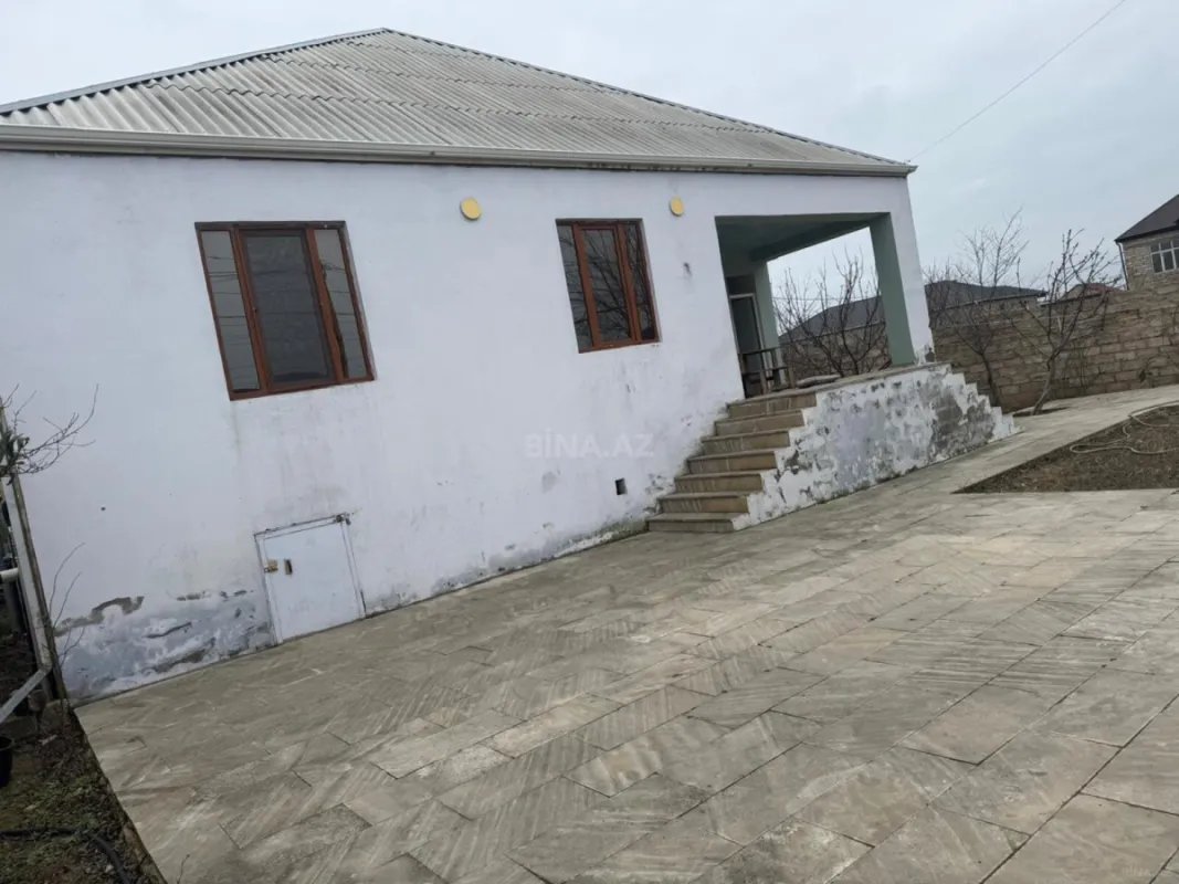 Satılır 4 otaqlı həyət evi 120 m²