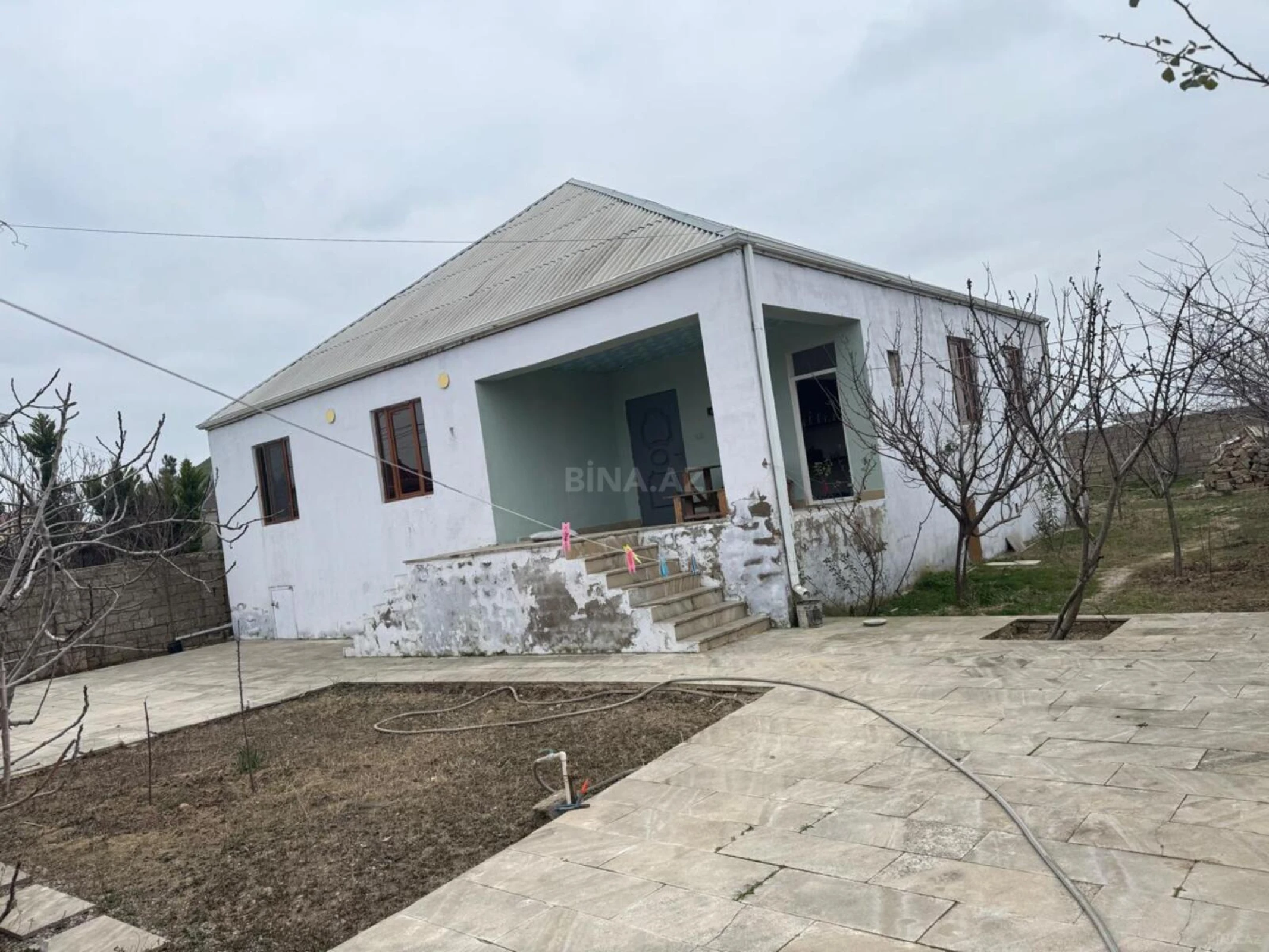 Satılır 4 otaqlı həyət evi 120 m²