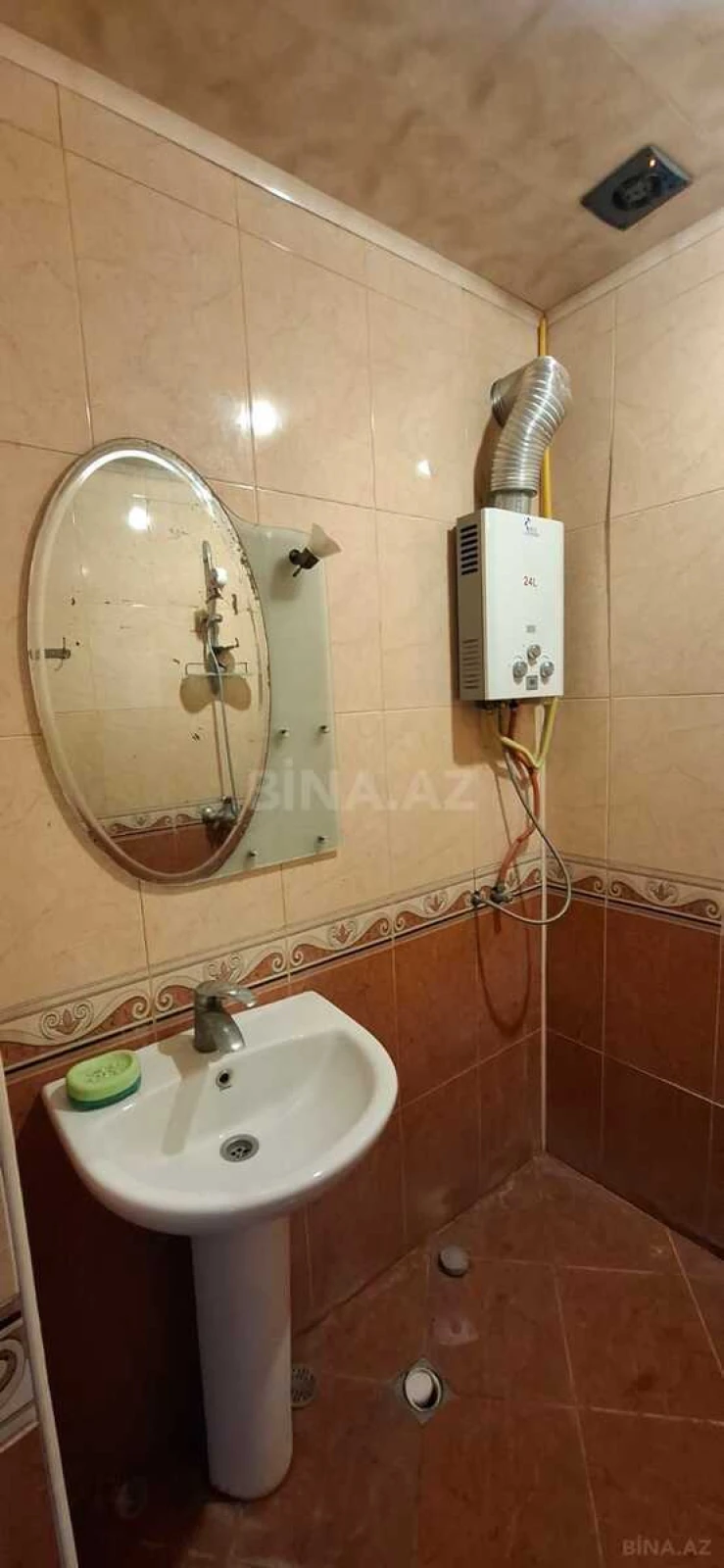 Satılır 2 otaqlı mənzil 57 m²