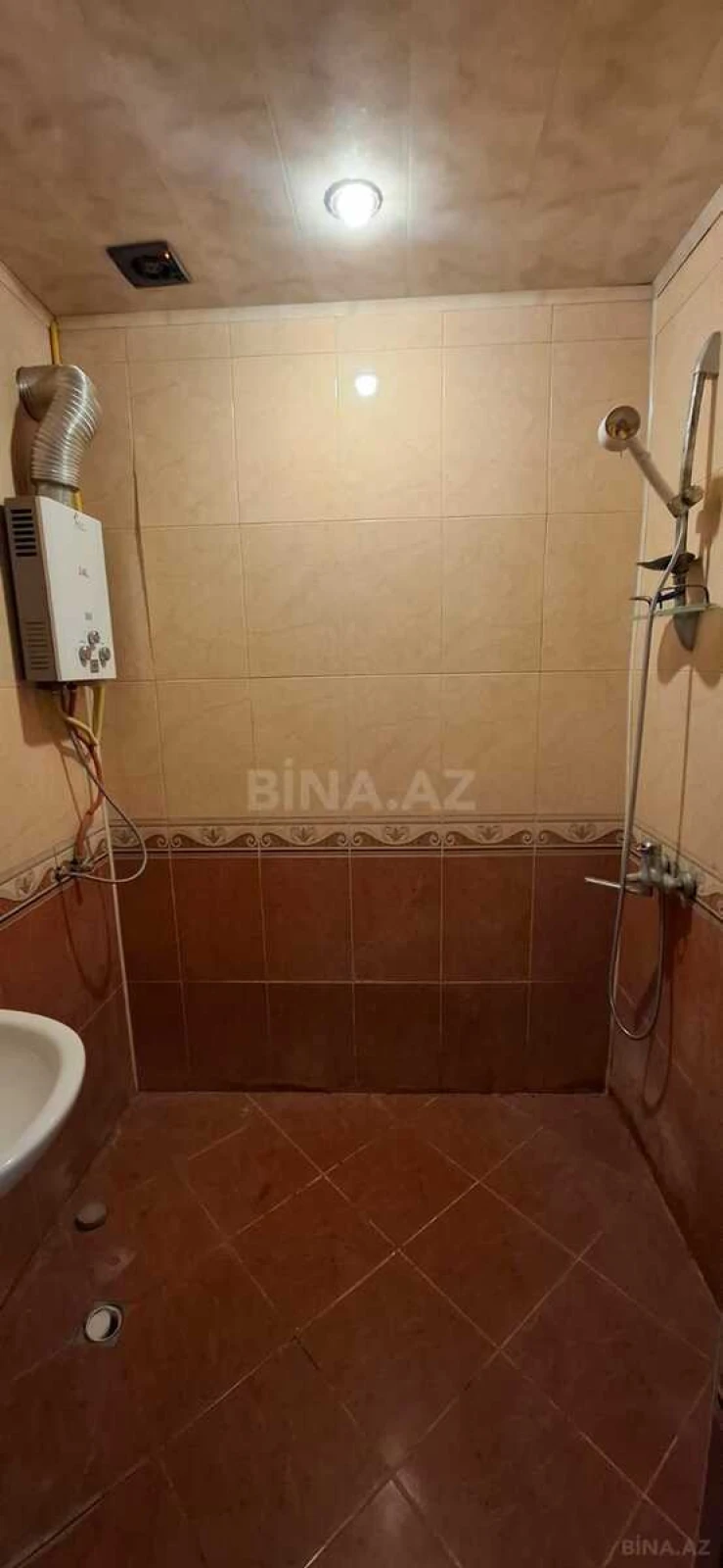 Satılır 2 otaqlı mənzil 57 m²