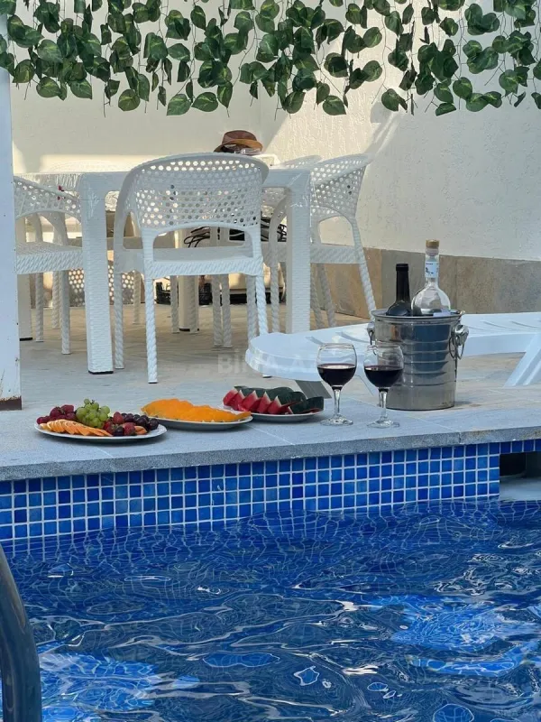 Satılır 4 otaqlı həyət evi 130 m²