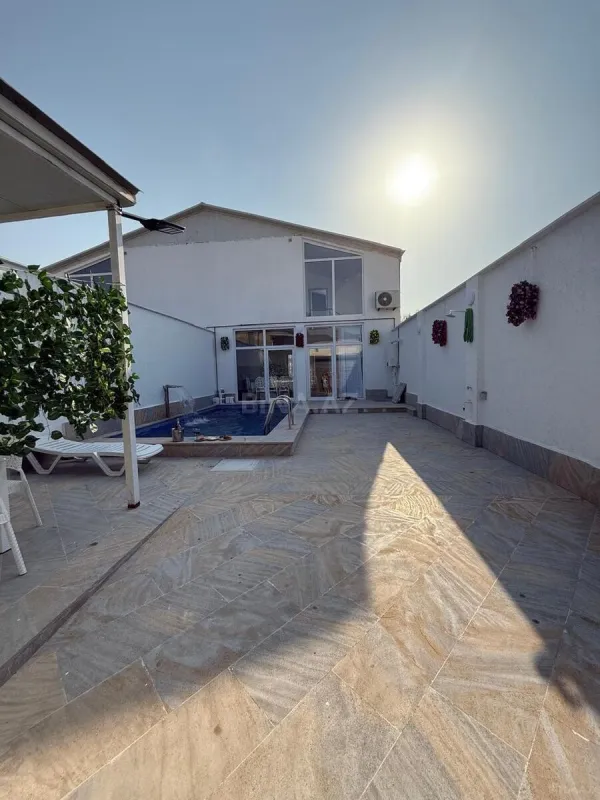 Satılır 4 otaqlı həyət evi 130 m²