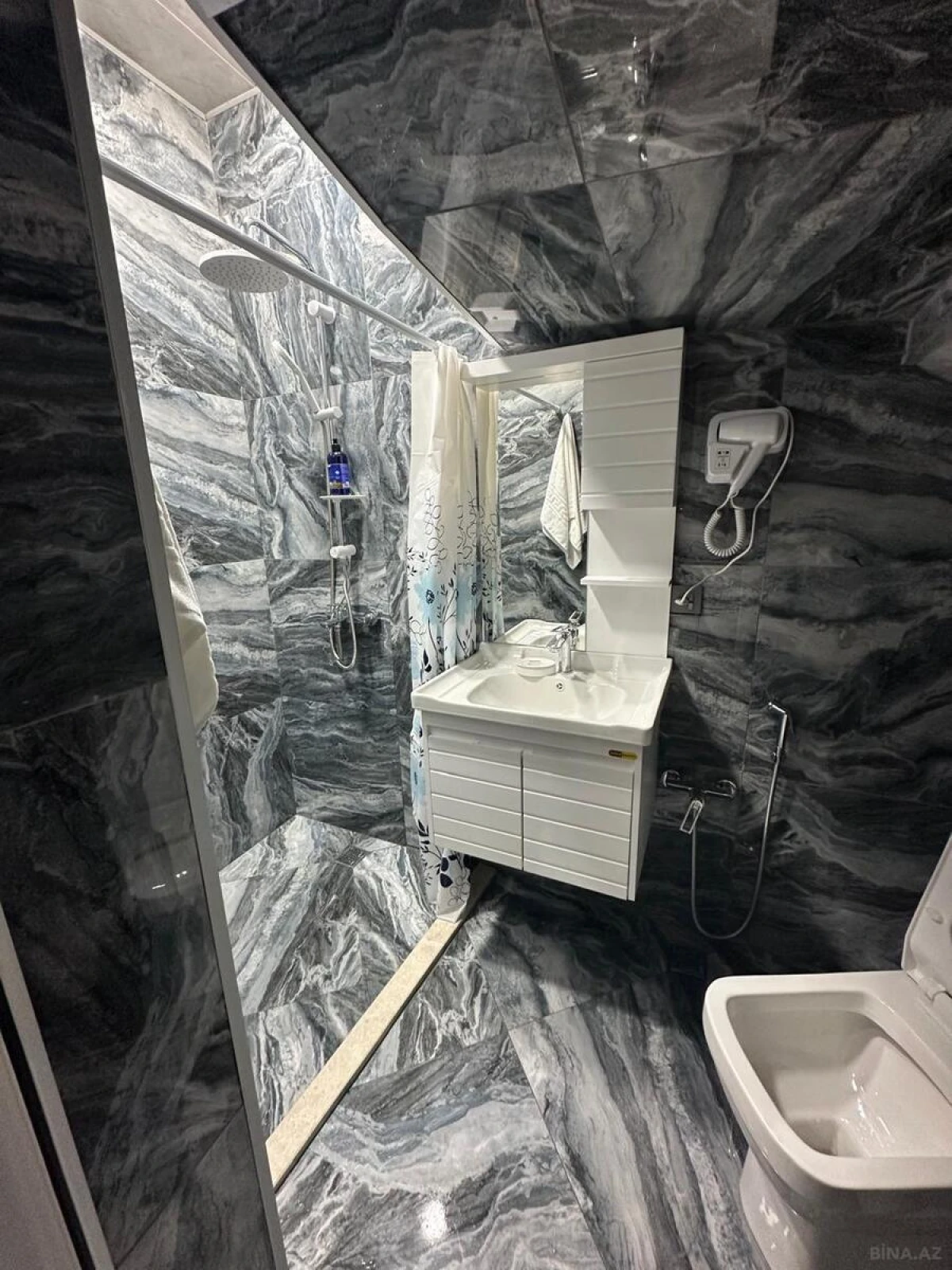 Satılır 4 otaqlı həyət evi 130 m²